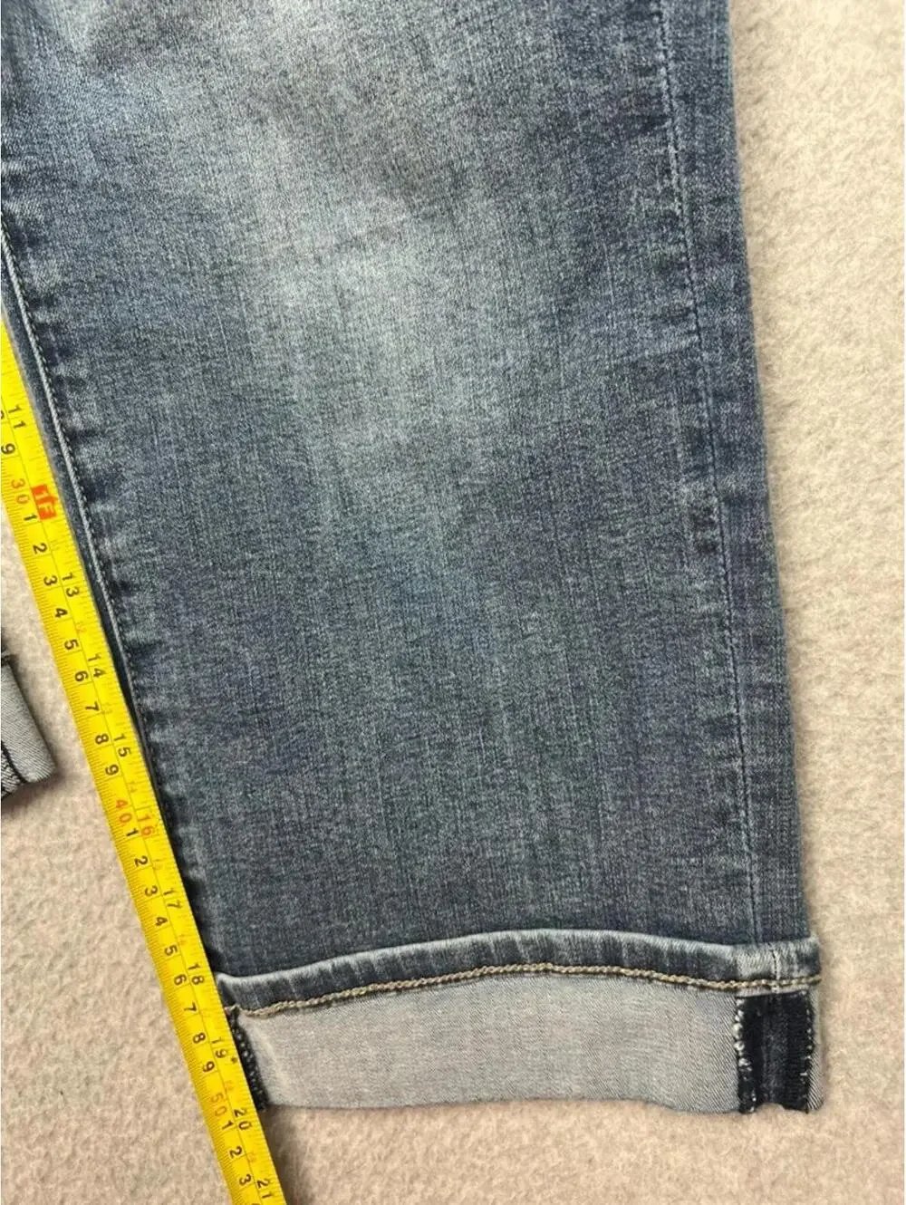 NYDJ Marilyn Straight Leg Crop Jeans Size 6 Med Wash Denim Lift Tuck Med Rise